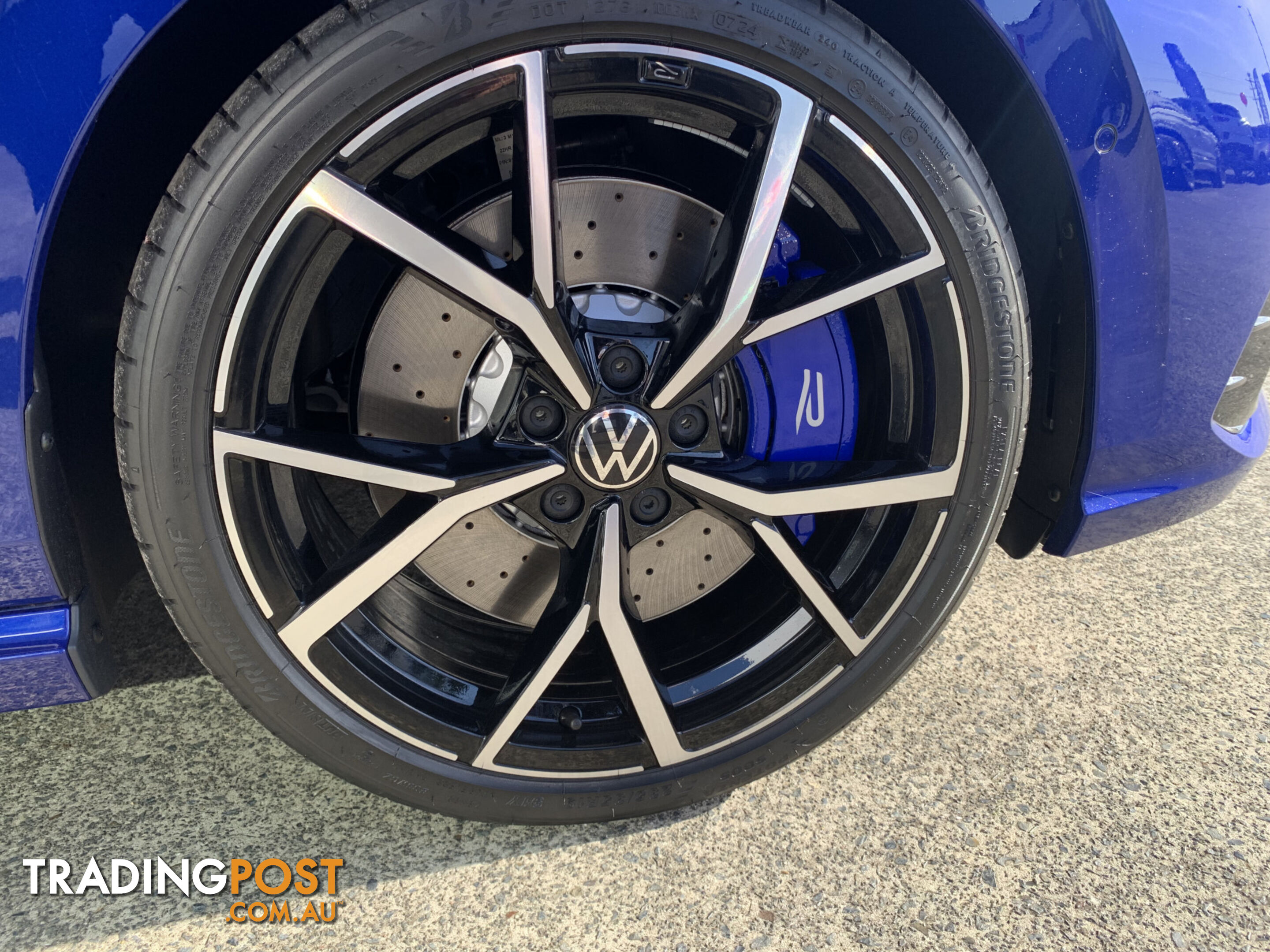 2024 VOLKSWAGEN GOLF R SERIES HATCH