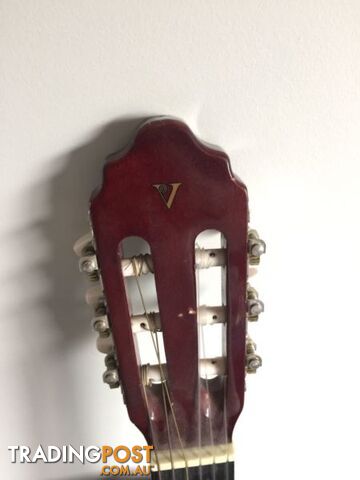 Nylon string guitar - photo 2 of 4