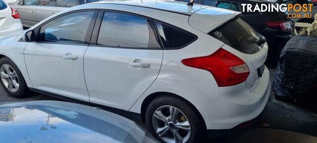 2014 FORD FOCUS LW MKII HATCHBACK - photo 4 of 12