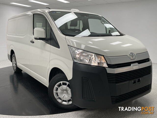 2021 TOYOTA HIACE   VAN