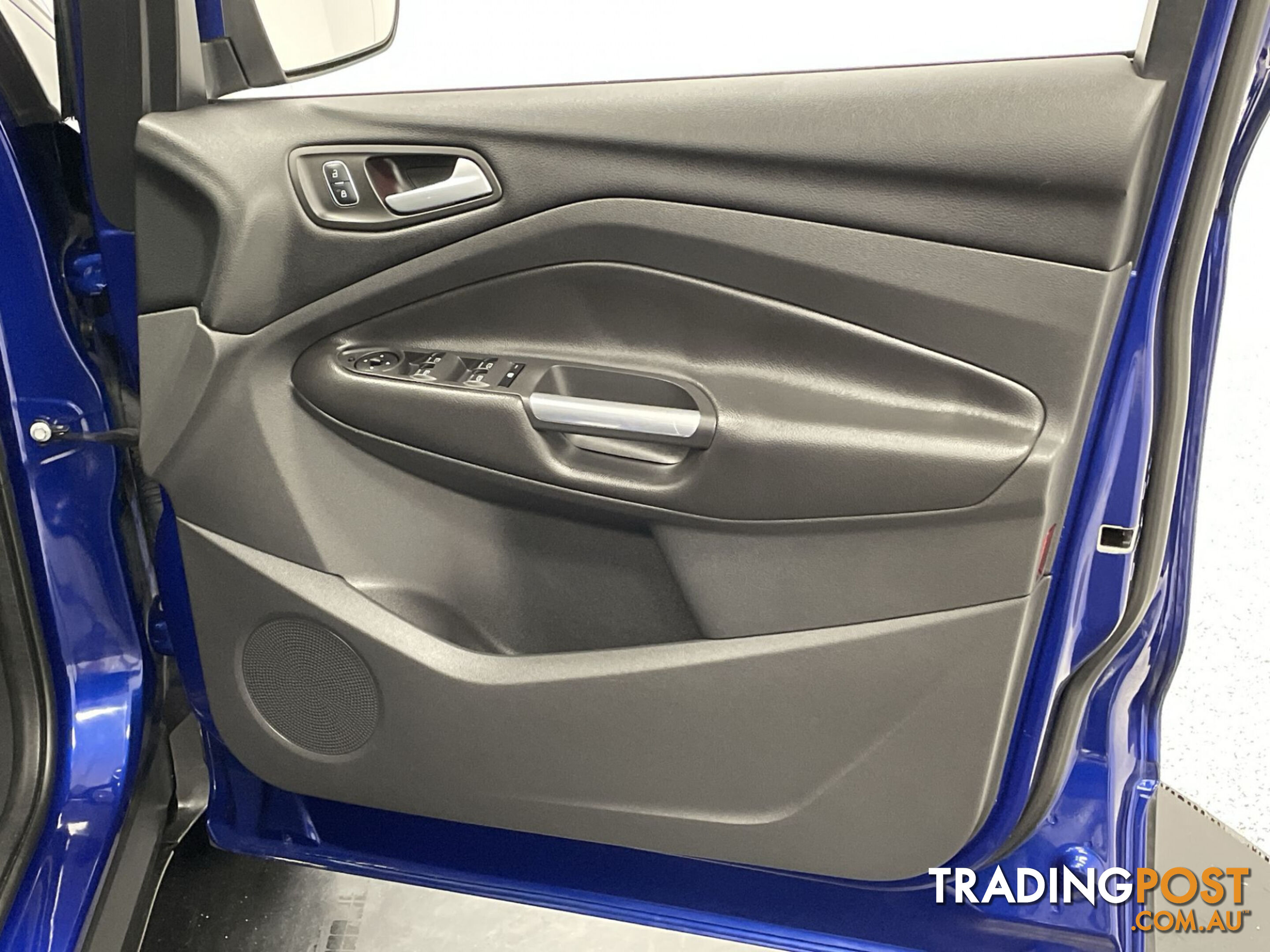 2017 FORD ESCAPE TITANIUM  WAGON