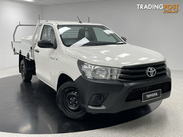 2018 TOYOTA HILUX WORKMATE  CAB CHASSIS