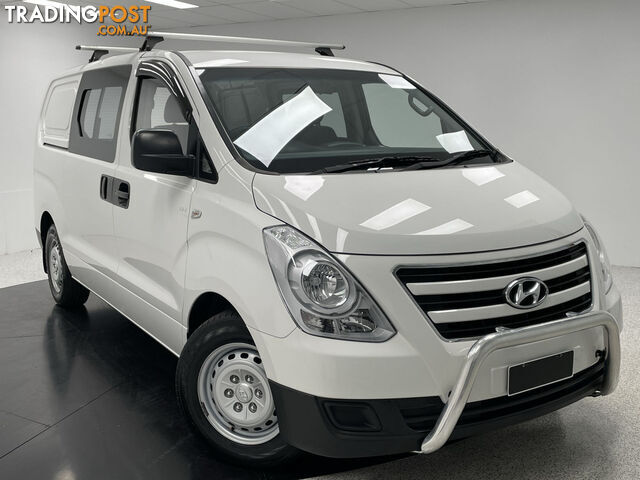 2015 HYUNDAI ILOAD SERIES II  VAN