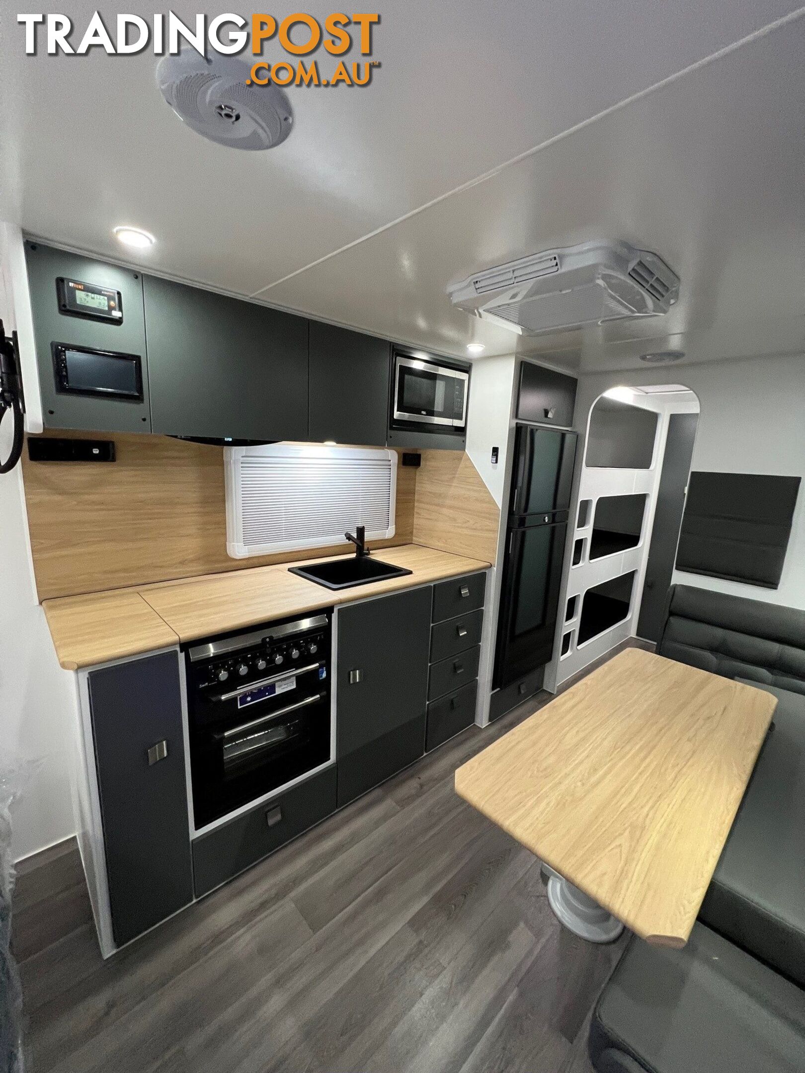 2023 NEW DESIGN CARAVAN 21FT6 TRIPLE BUNK FAMILY TREKKER VAN