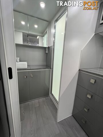 2023 NEW DESIGN CARAVAN 21FT6 TRIPLE BUNK FAMILY TREKKER VAN