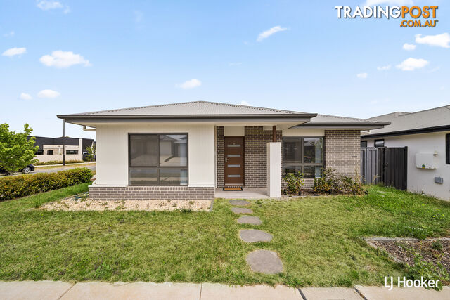 13 Grace Munro Crescent STRATHNAIRN ACT 2615