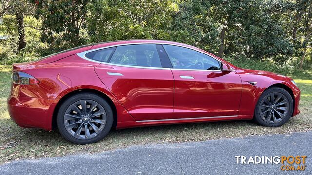 2018 Tesla Model S 75D Hatchback Automatic