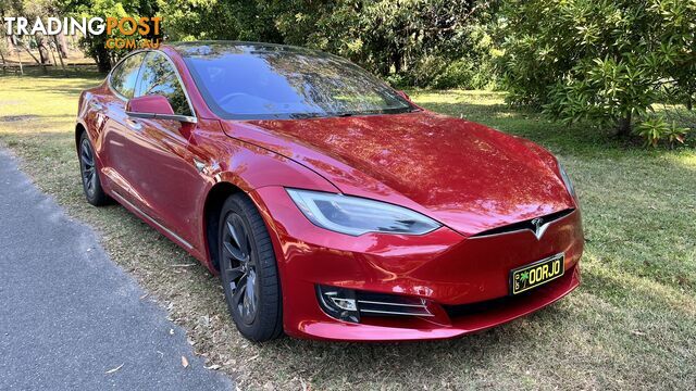 2018 Tesla Model S 75D Hatchback Automatic