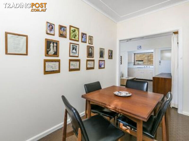 2 Marinella Street MANLY VALE NSW 2093