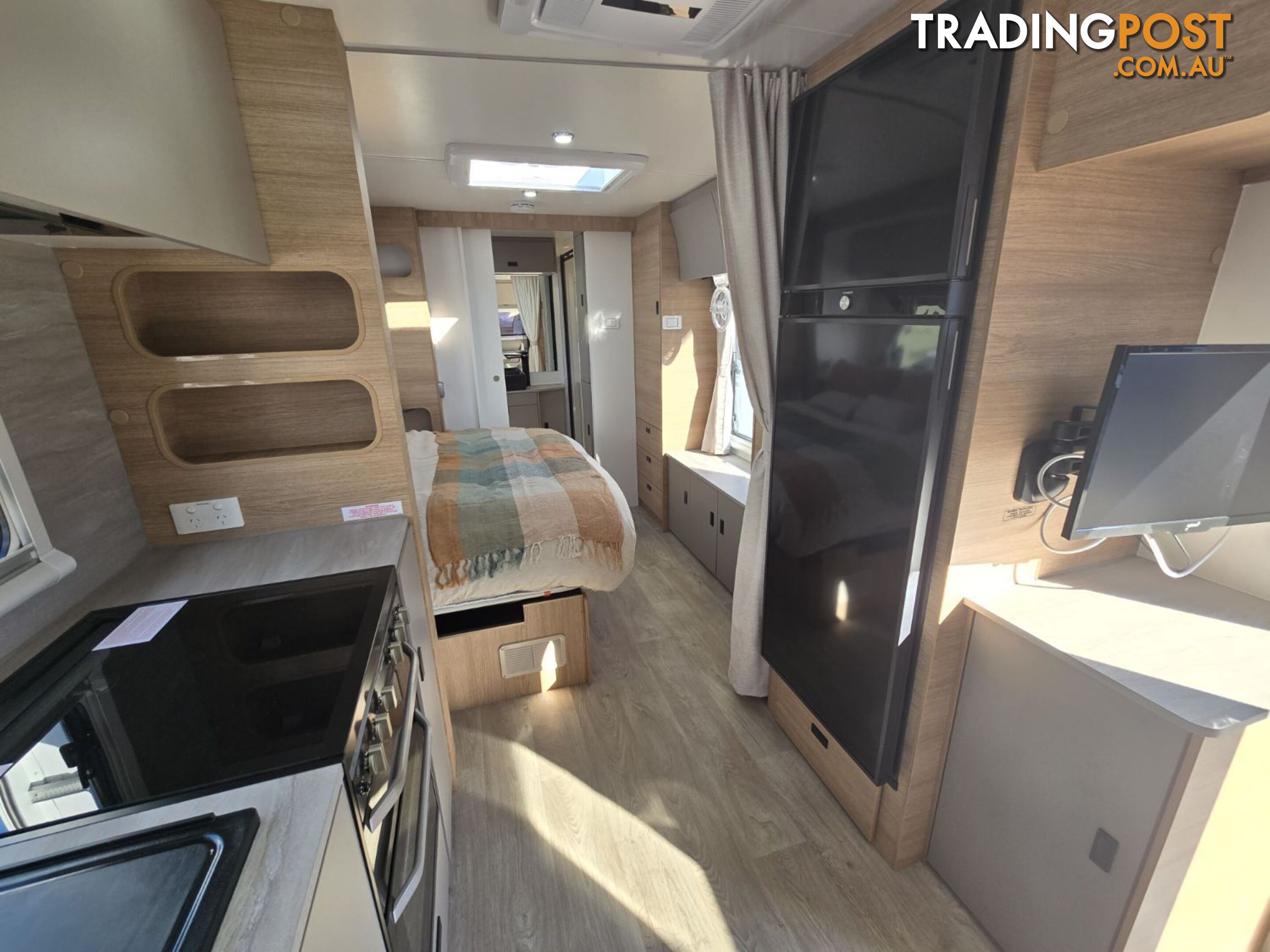 2024  JAYCO SILVERLINE  21.65-3.OB.SL-MY24 CARAVAN