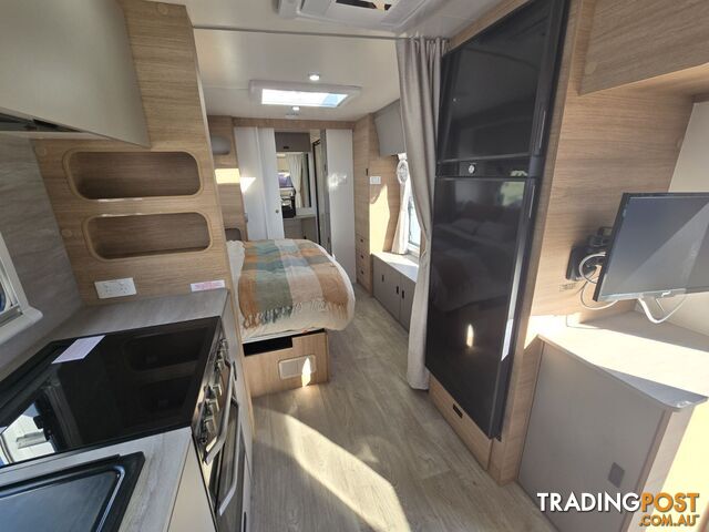 2024  JAYCO SILVERLINE  21.65-3.OB.SL-MY24 CARAVAN