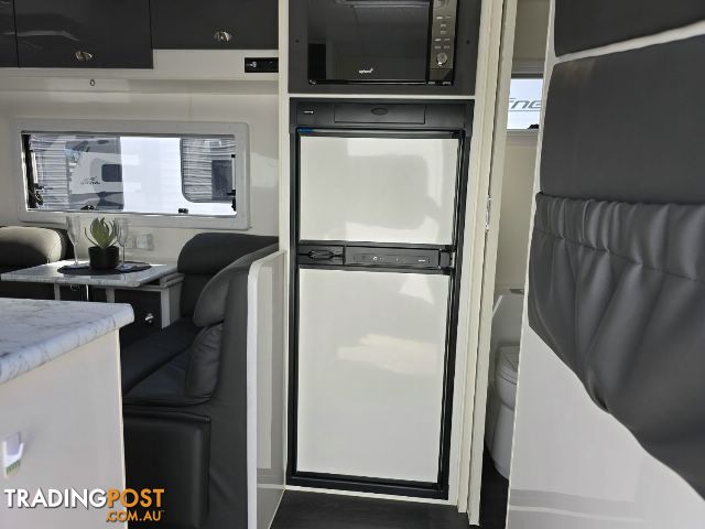 2020  SILVER VALLEY CARAVANS YARRA   CARAVAN