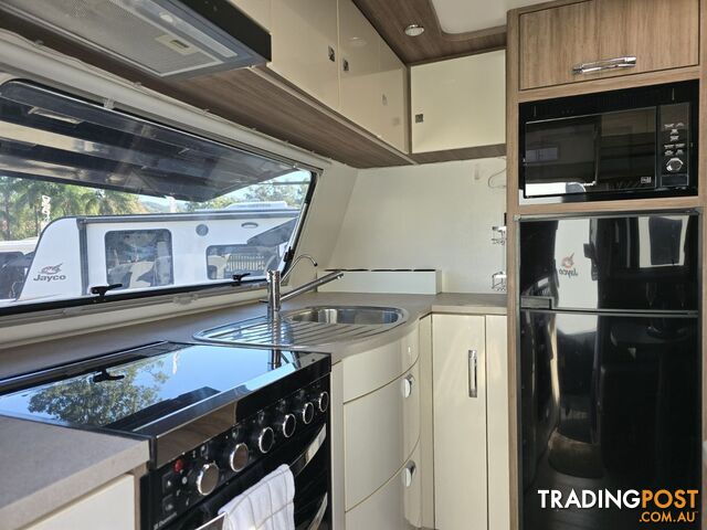 2015  JAYCO SILVERLINE  21.65-4 CARAVAN