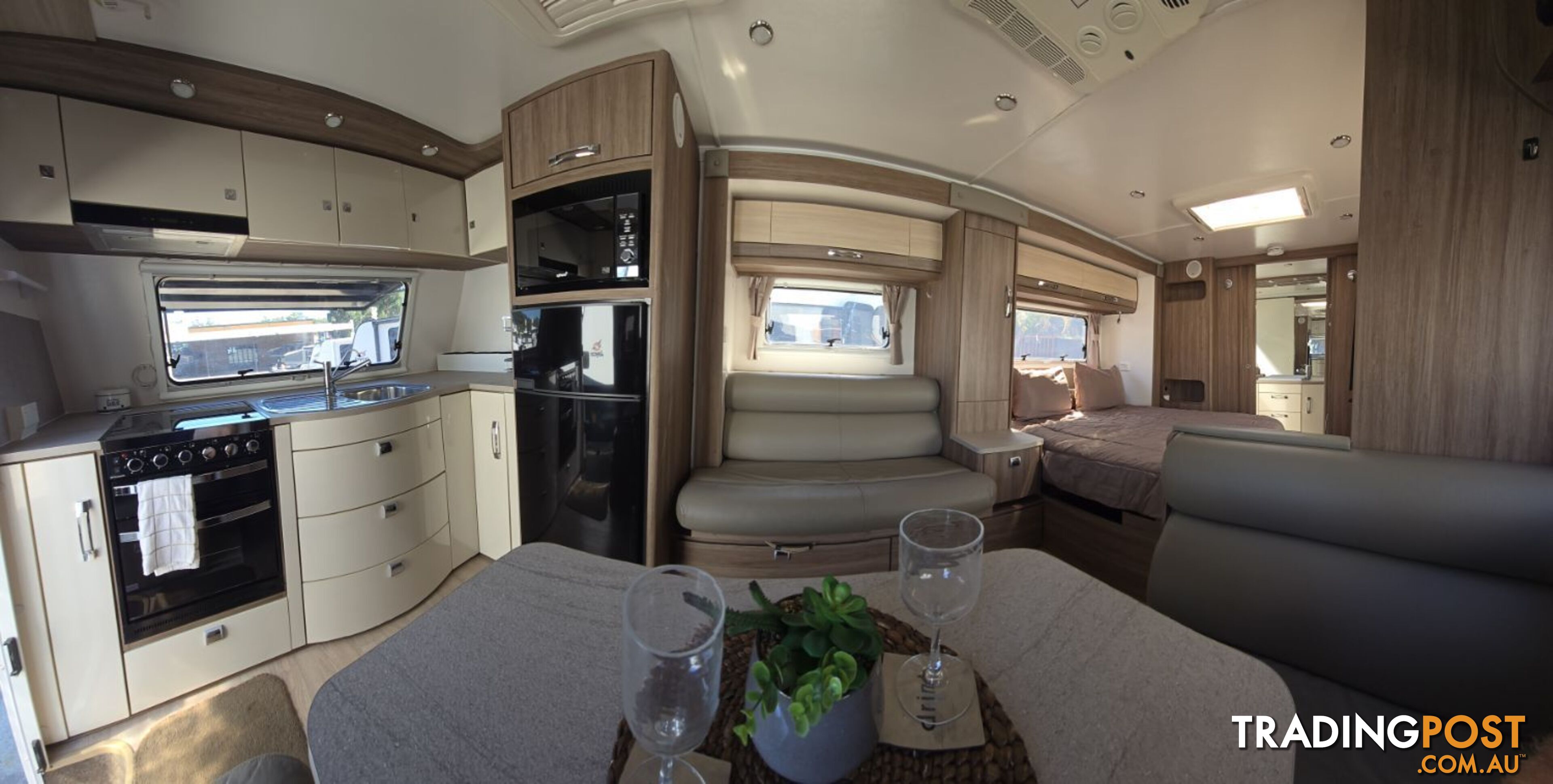 2015  JAYCO SILVERLINE  21.65-4 CARAVAN