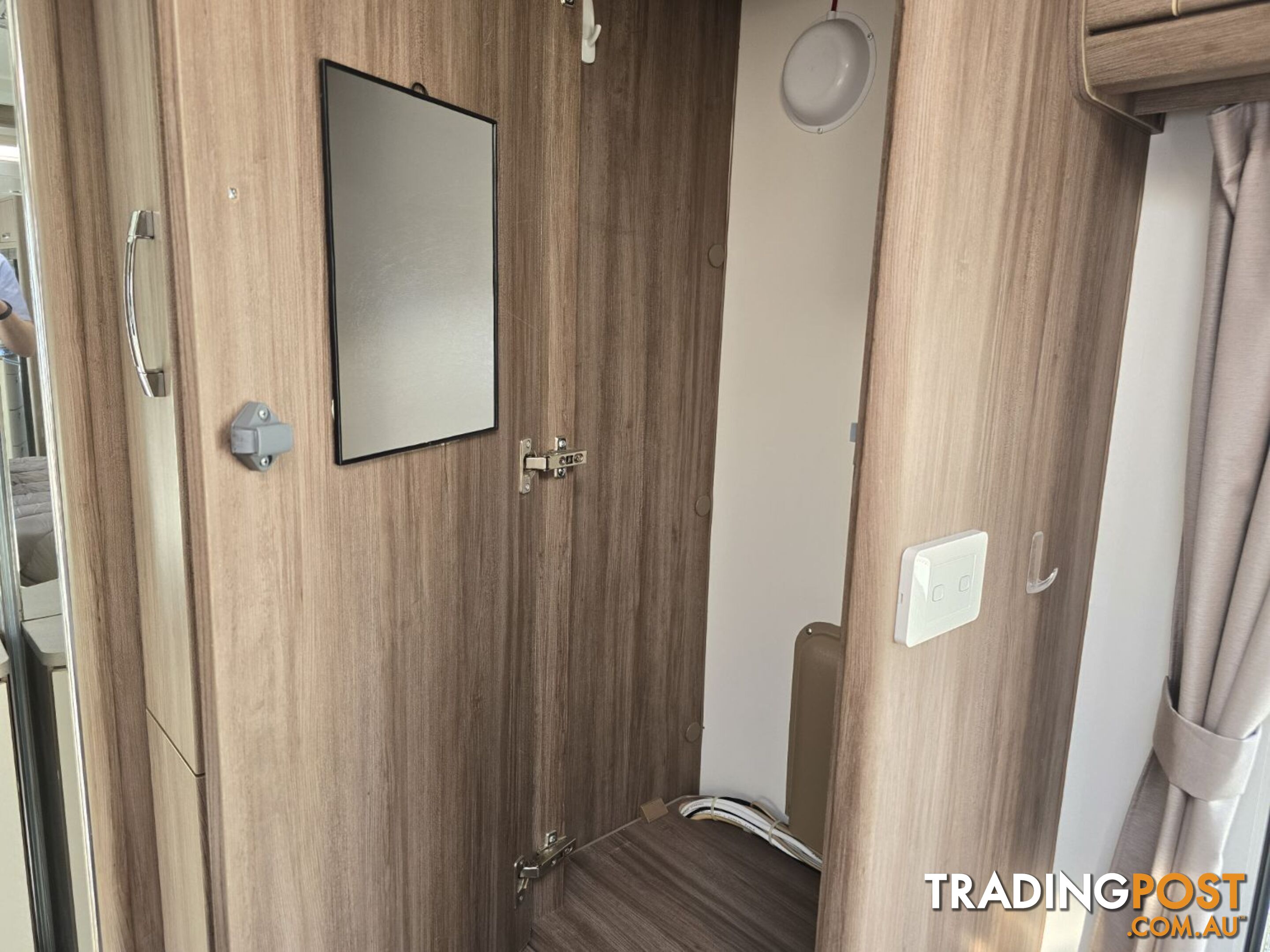 2015  JAYCO SILVERLINE  21.65-4 CARAVAN