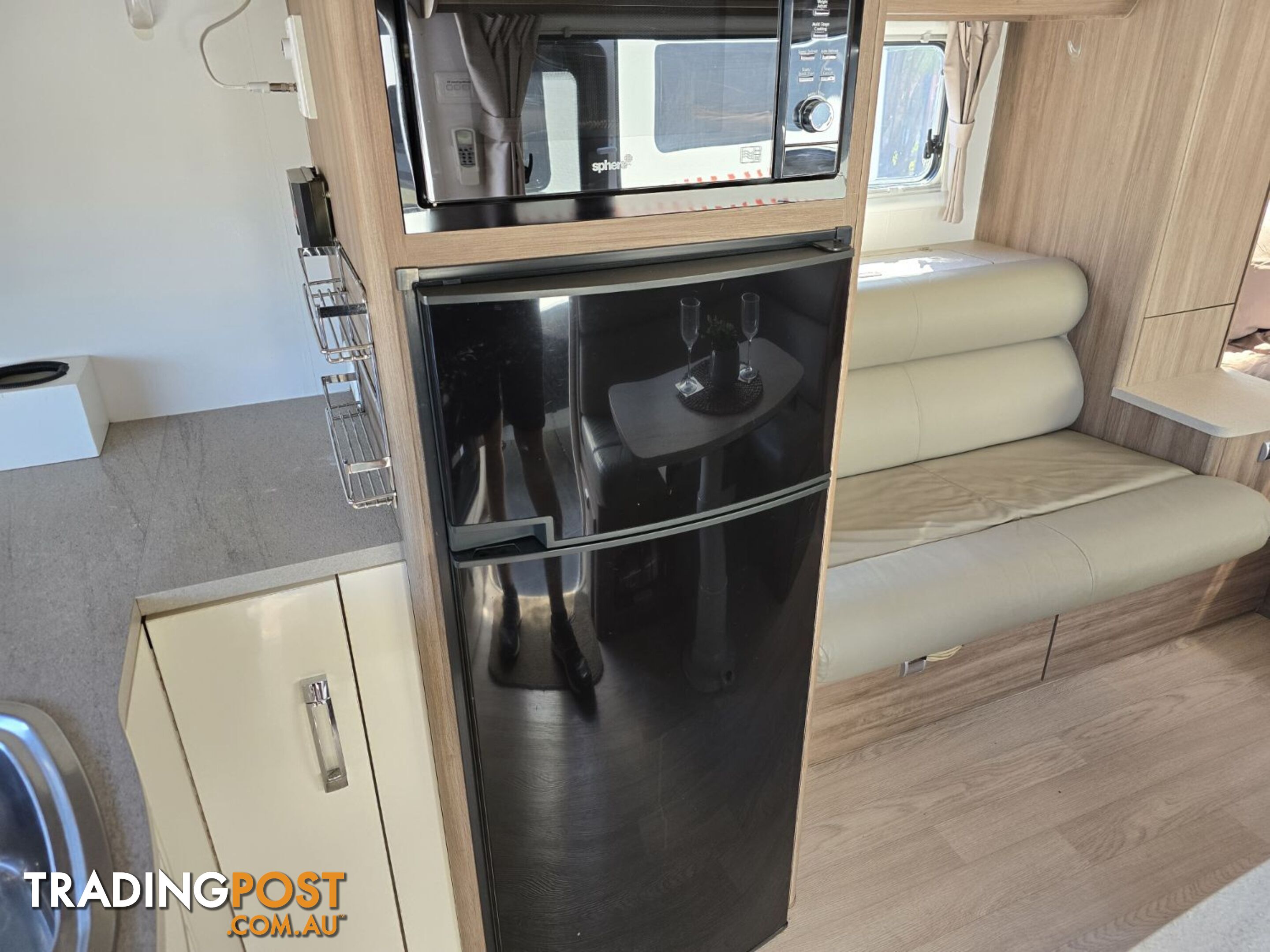 2015  JAYCO SILVERLINE  21.65-4 CARAVAN