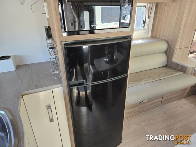 2015  JAYCO SILVERLINE  21.65-4 CARAVAN