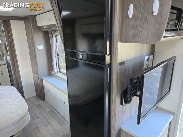 2018  JAYCO SILVERLINE  21.65-3 CARAVAN