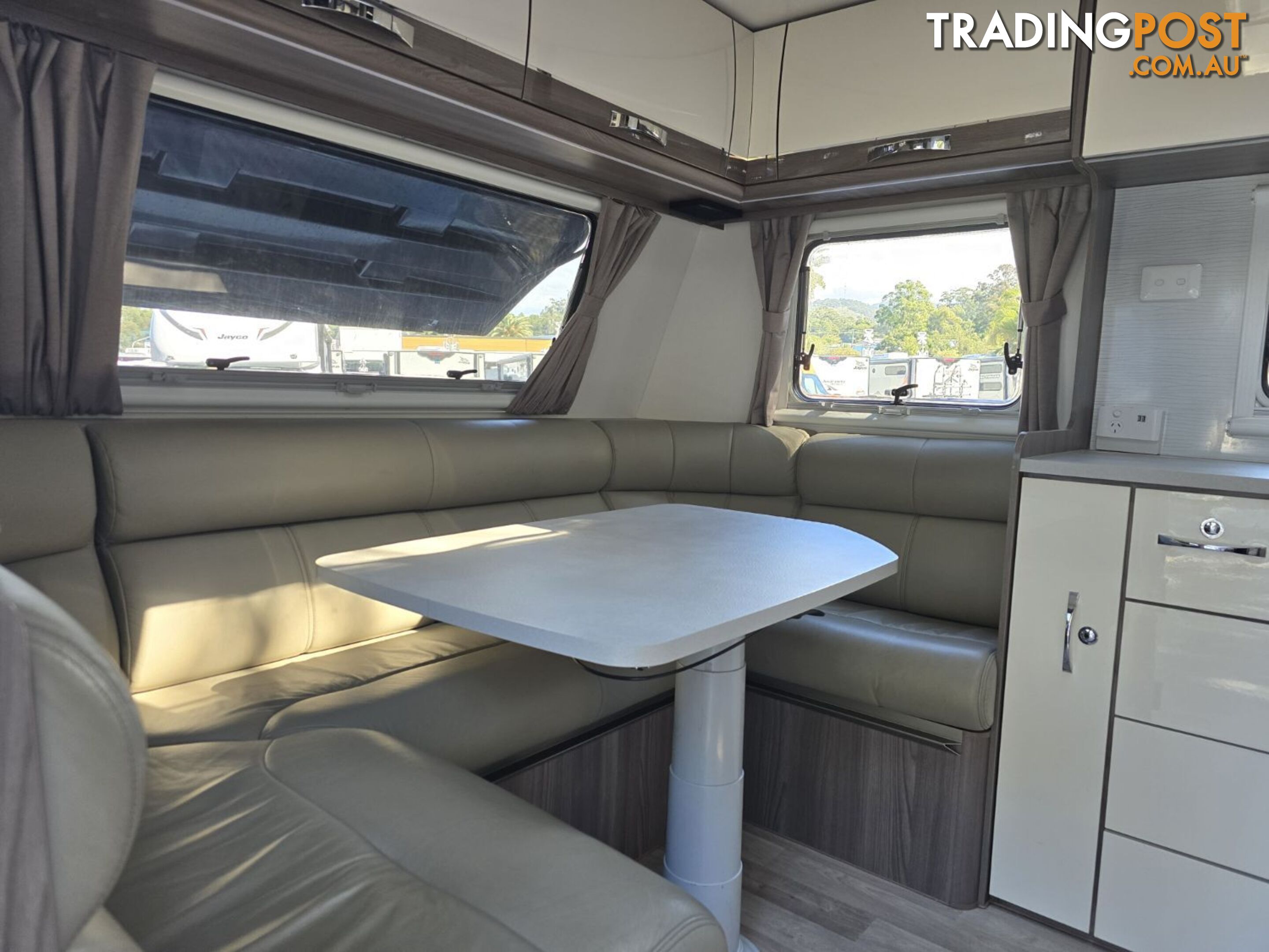 2018  JAYCO SILVERLINE  21.65-3 CARAVAN