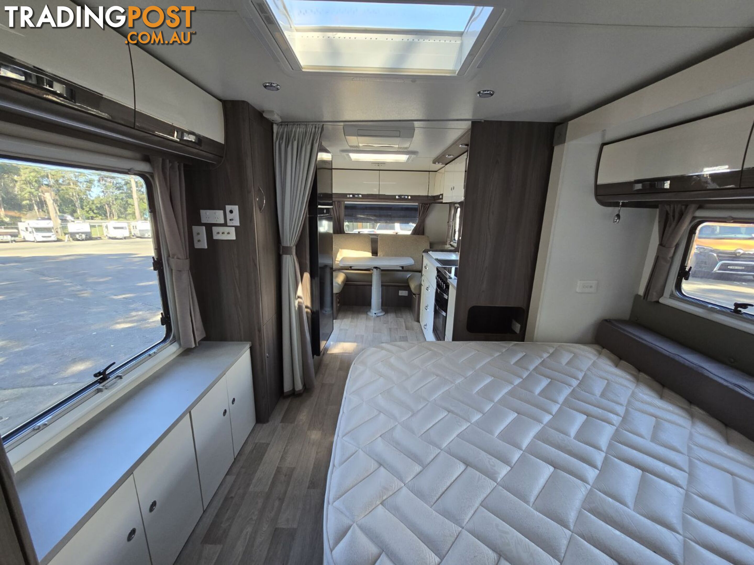 2018  JAYCO SILVERLINE  21.65-3 CARAVAN