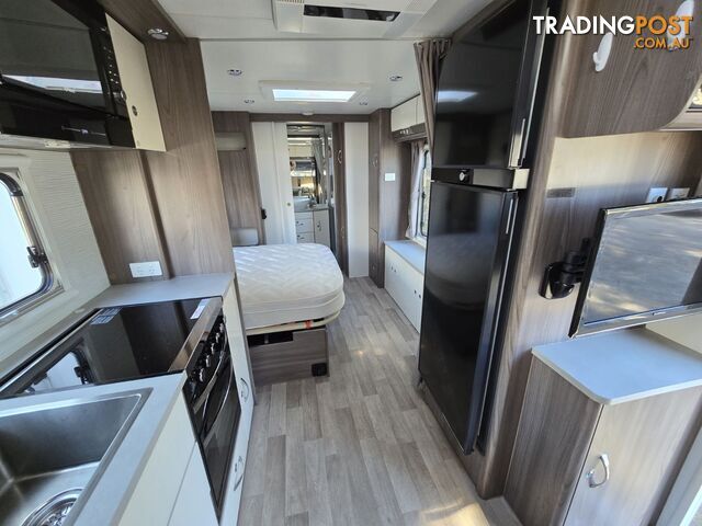 2018  JAYCO SILVERLINE  21.65-3 CARAVAN