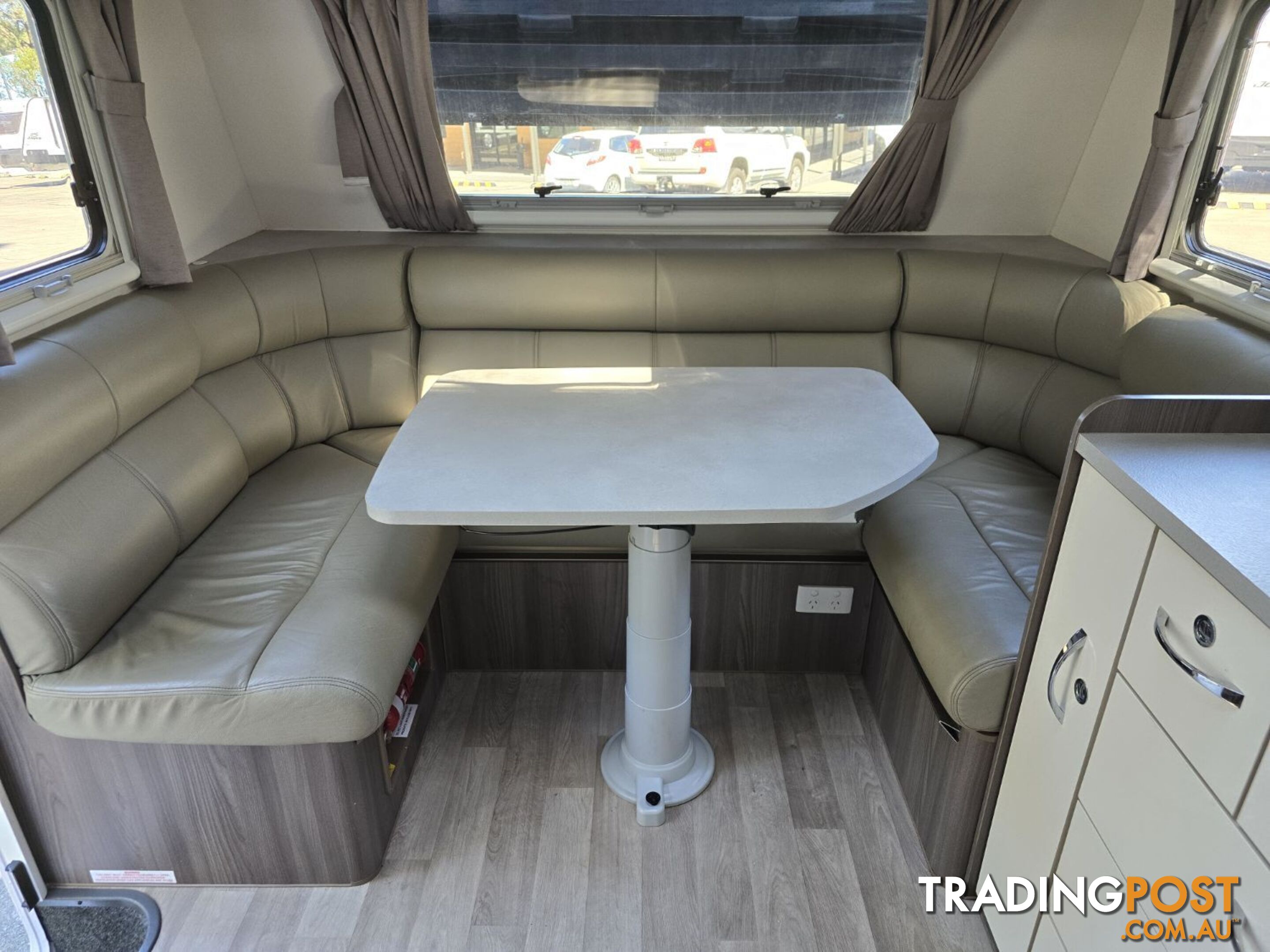 2018  JAYCO SILVERLINE  21.65-3 CARAVAN