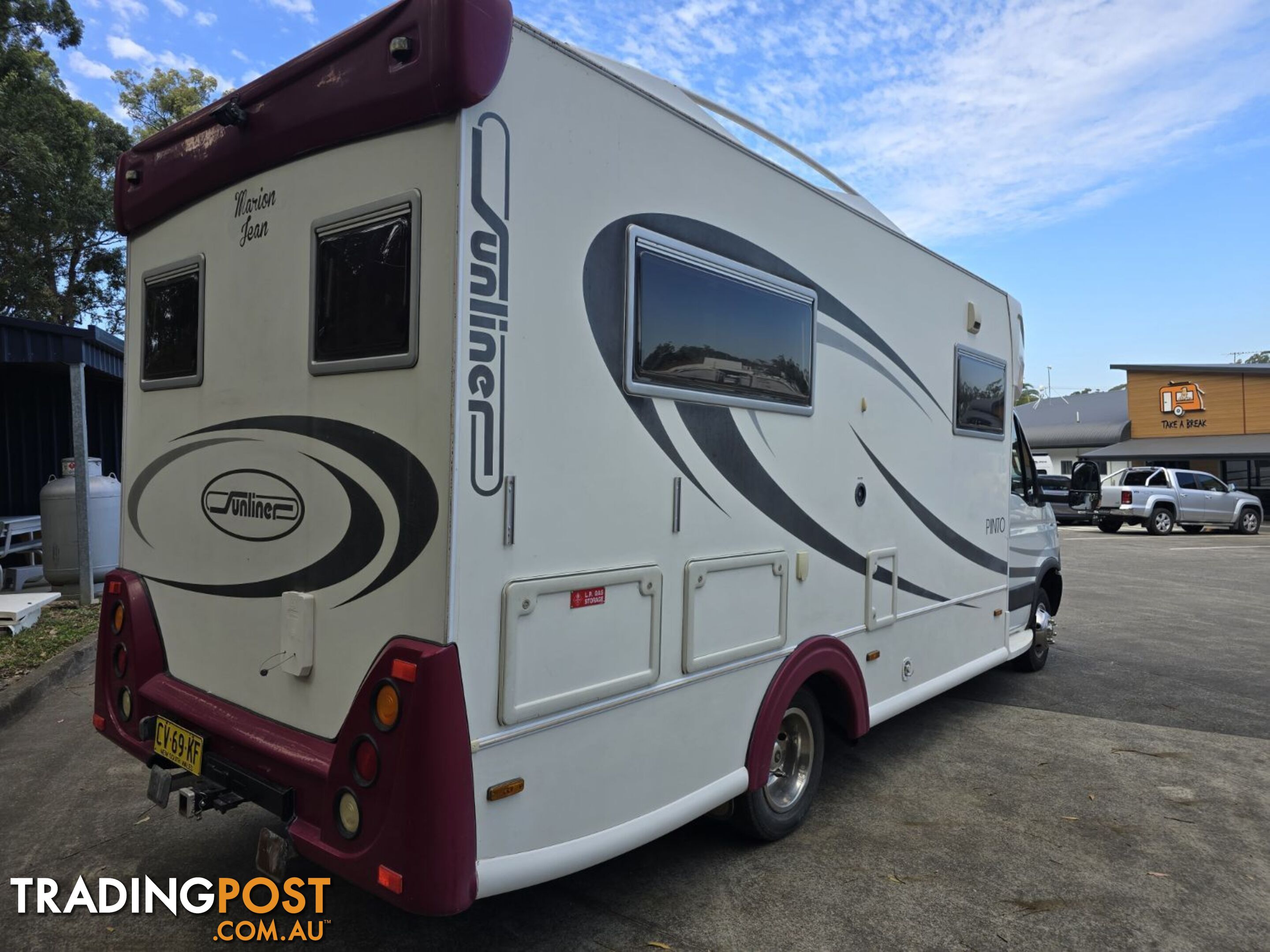 2013  SUNLINER PINTO MOTORHOME  