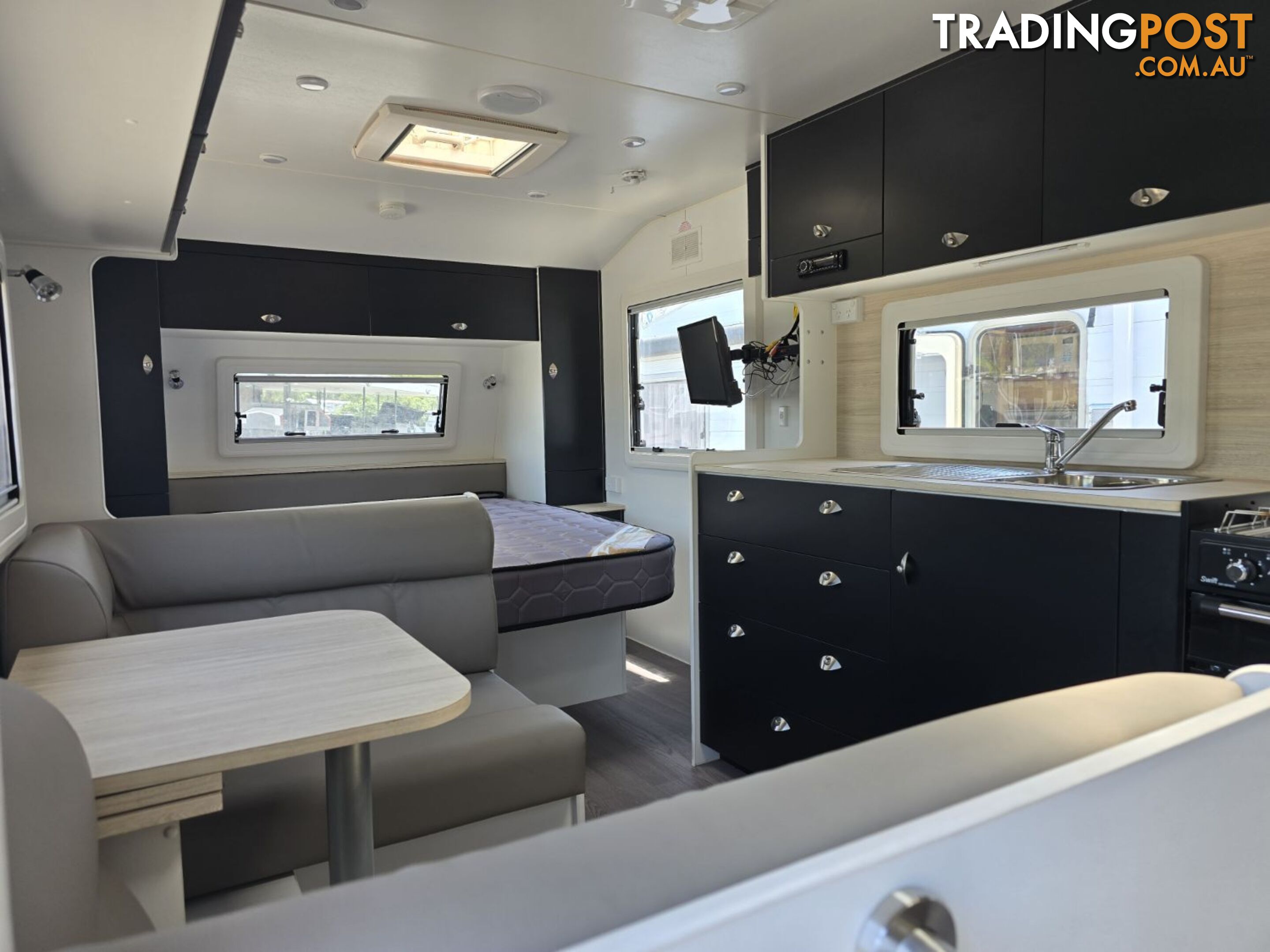 2019  NEWLANDS LUXE  628 CAFW CARAVAN