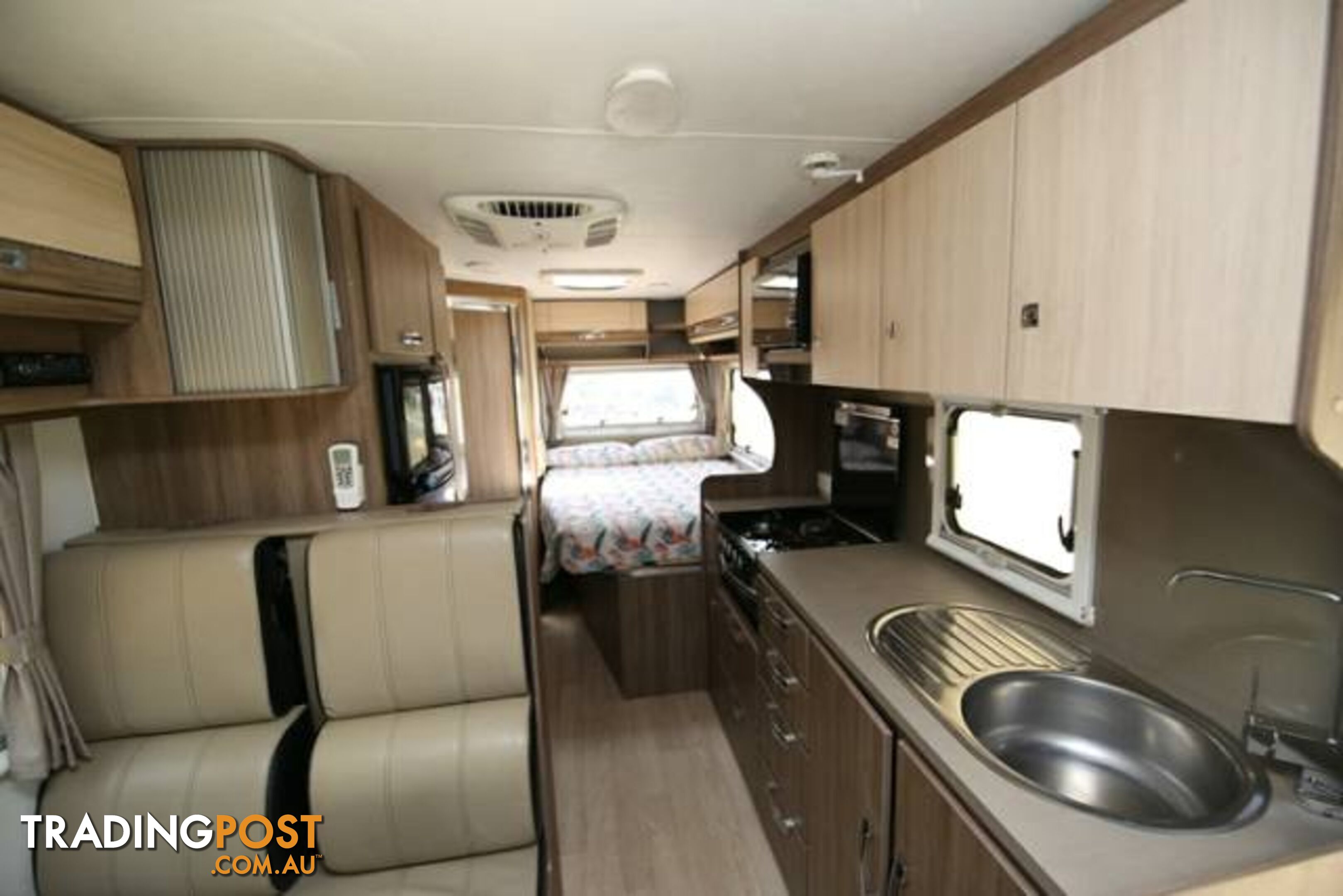 2016  JAYCO CONQUEST MOTORHOME FA 24-1 CAB CHASSIS