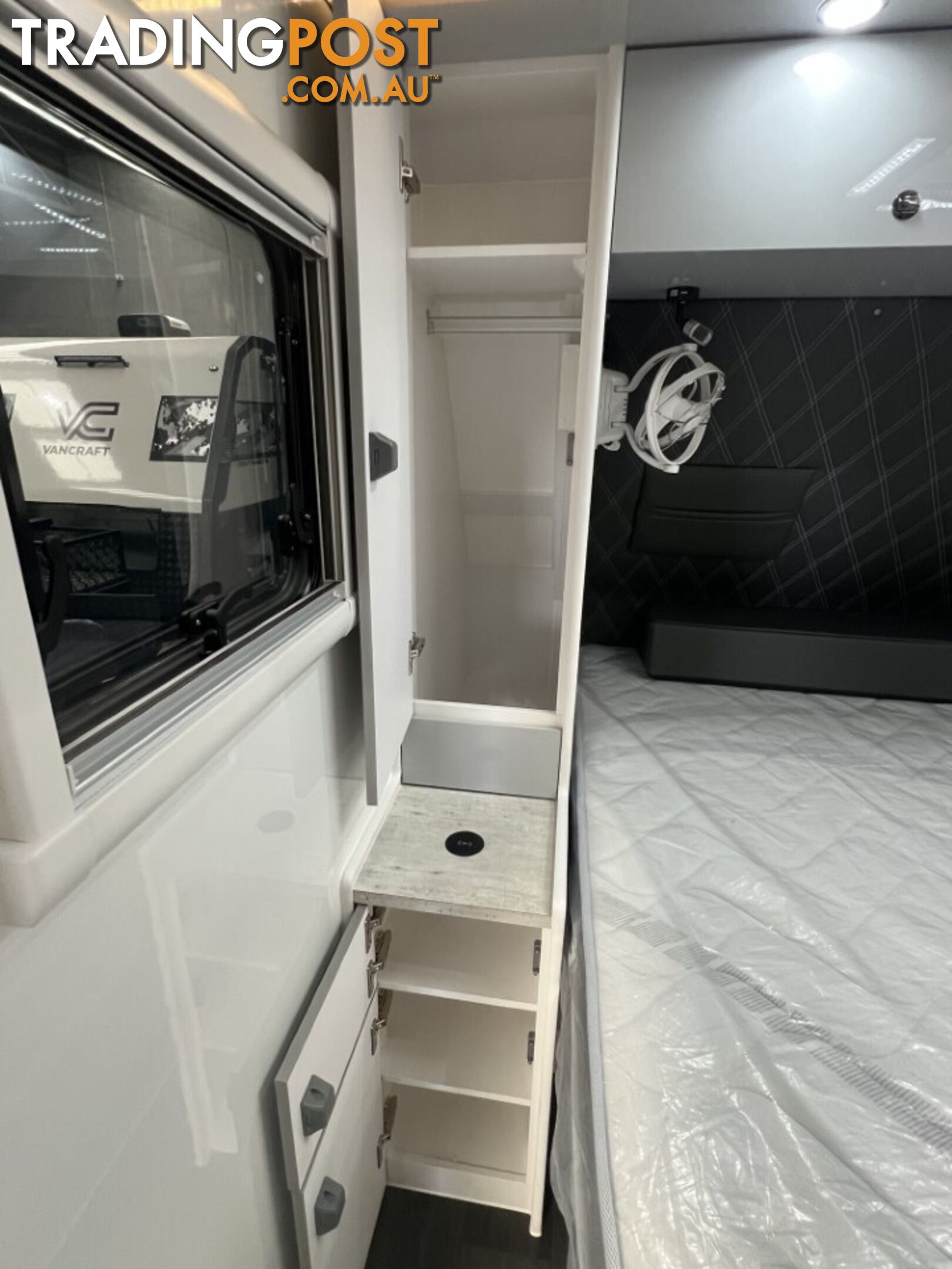 Vancraft 21' Family Bunk Off-Road Van 2023