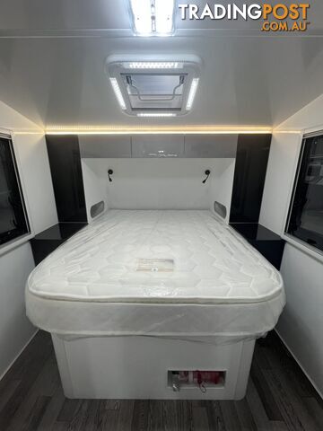 Fair Dinkum Caravans 23' Rear Club Offroad 2024