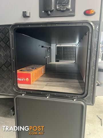 Victory 22' Centre Door Family Bunk 2025 - photo 3 of 18