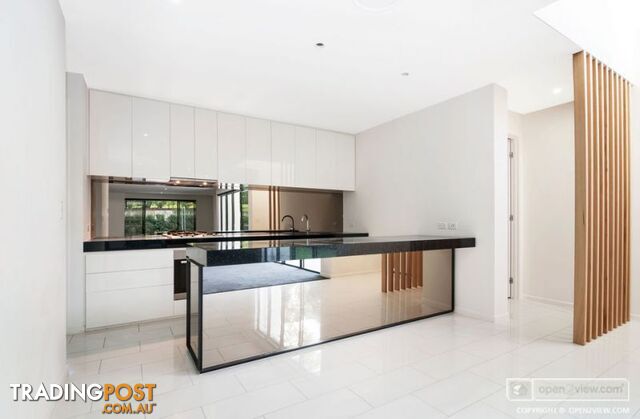 10019 The Boulevard Benowa QLD 4217