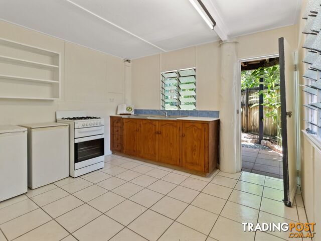 12 Edward Street Cairns North QLD 4870