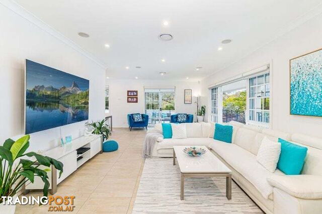 33 McEwan Avenue Winston Hills NSW 2153 - photo 2 of 31