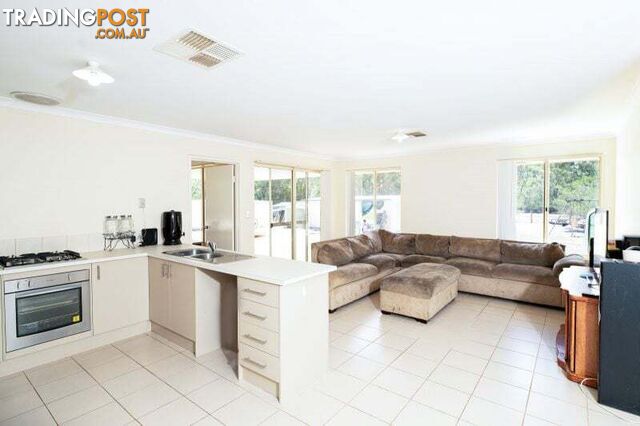 49 Karbro Drive Cardup WA 6122 - photo 3 of 15