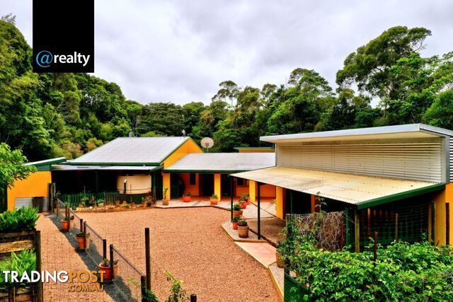 73 McLeish Road Lake Eacham QLD 4884