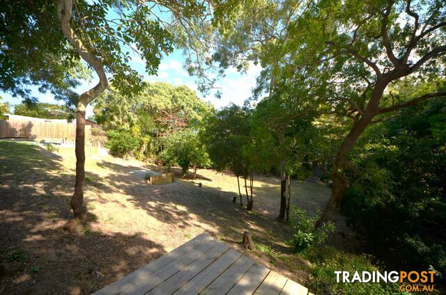 1 Kingfisher Street Slade Point QLD 4740