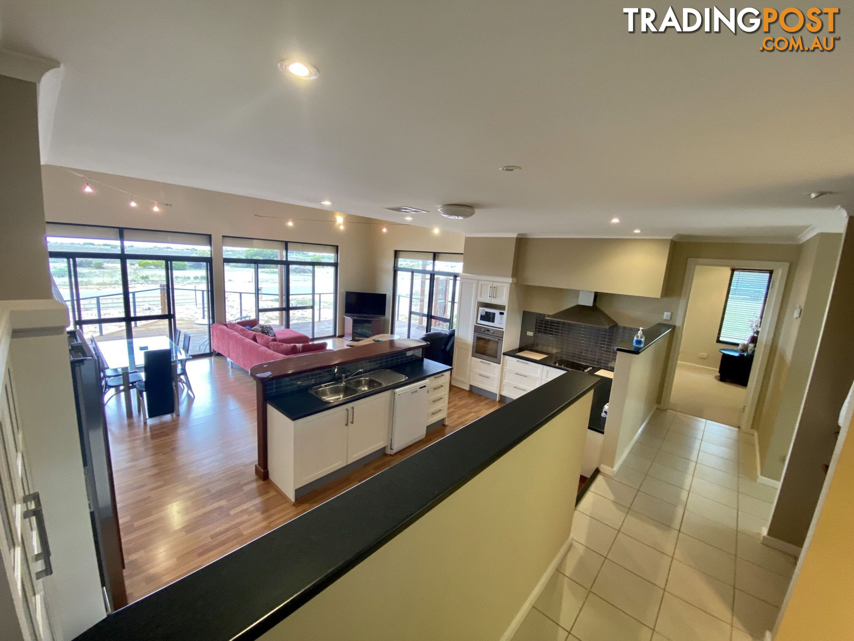 8 Oscar Williams Drive Streaky Bay SA 5680