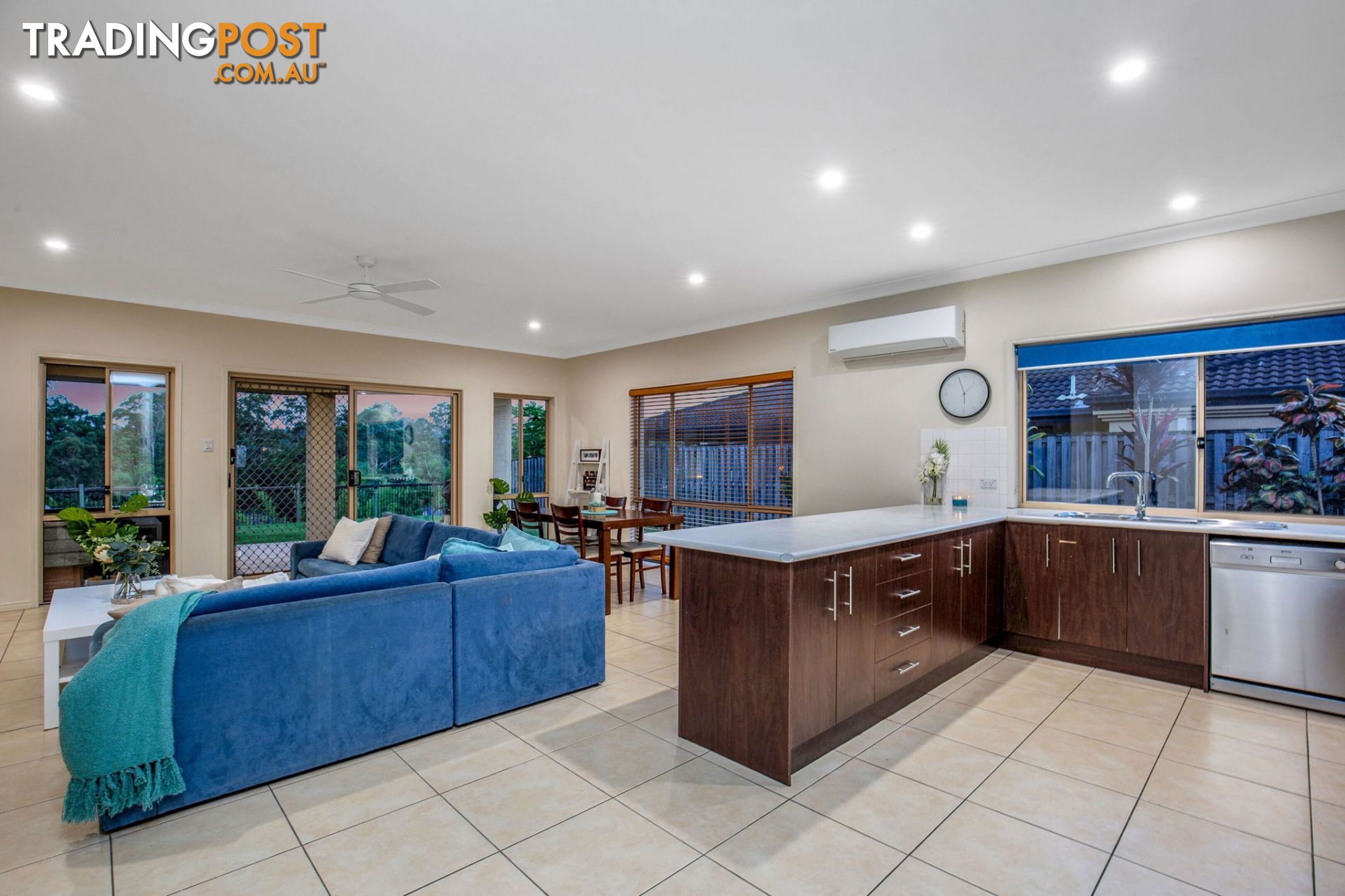 14 Whitely Circuit Maudsland QLD 4210