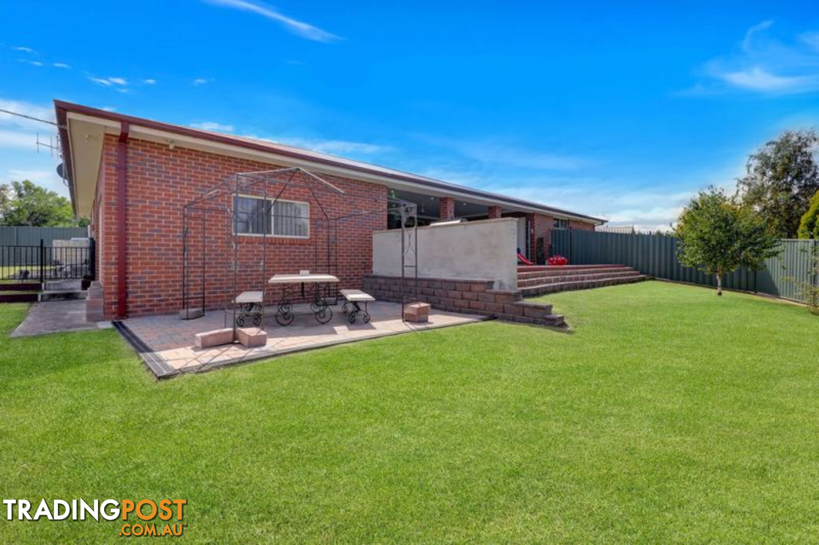 12 Caples Close Kelso NSW 2795