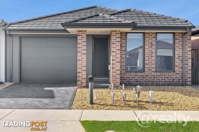 16 Goanna Road Clyde North VIC 3978