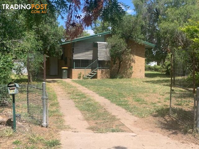 14 Carbeen Place Emerald QLD 4720