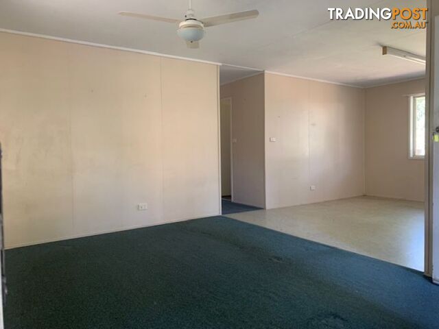 14 Carbeen Place Emerald QLD 4720