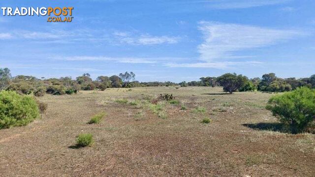 Section 76 Streaky Bay SA 5680 - photo 3 of 9
