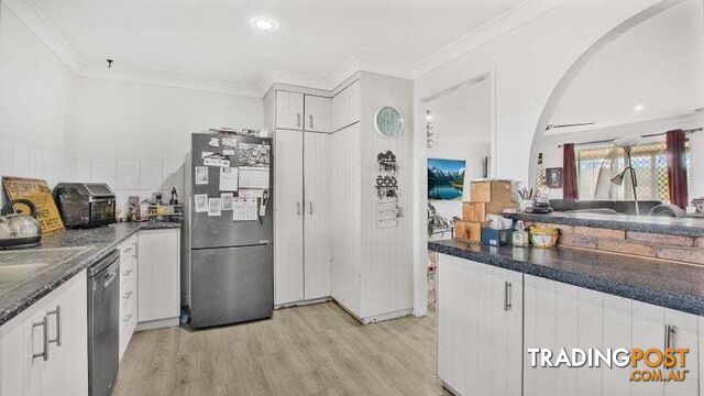 221 Ipswich Boonah Road Purga QLD 4306 - photo 4 of 20