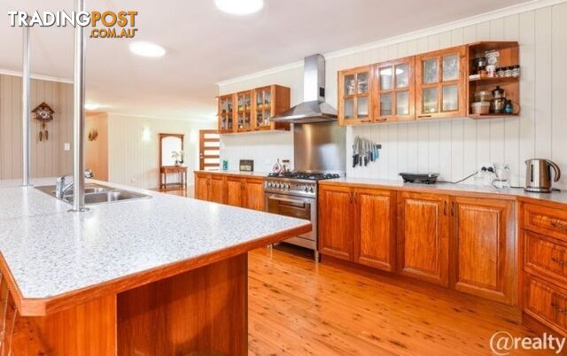 198 Cunningham Road Goomboorian QLD 4570