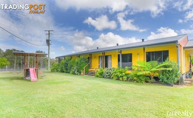 198 Cunningham Road Goomboorian QLD 4570