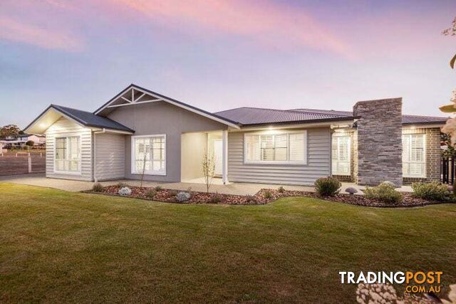8 Estelle Street Highfields QLD 4352