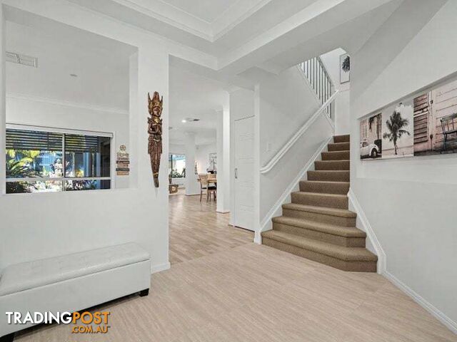 8 Saint Clair Court Redland Bay QLD 4165